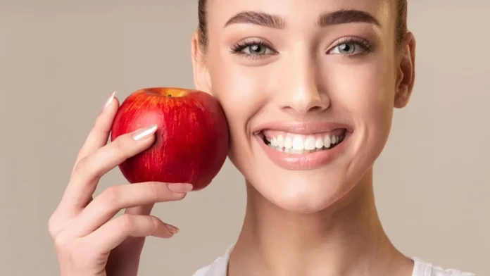 Do Apples clean your teeth and are apples good for your teeth
